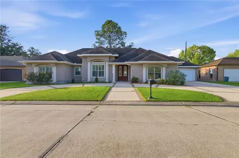 2504 Kismet St, Marrero, LA 70072