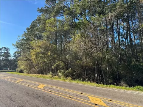 Hwy 190, Lacombe, LA 70445