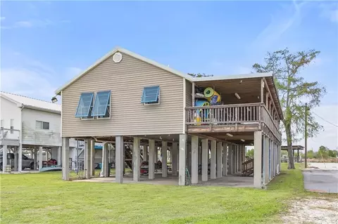 4814 Jean Lafitte Blvd, Lafitte, LA 70067
