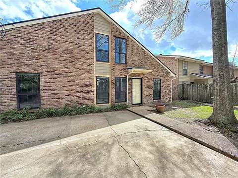 410 Longwood Ct #D, Baton Rouge, LA 70806