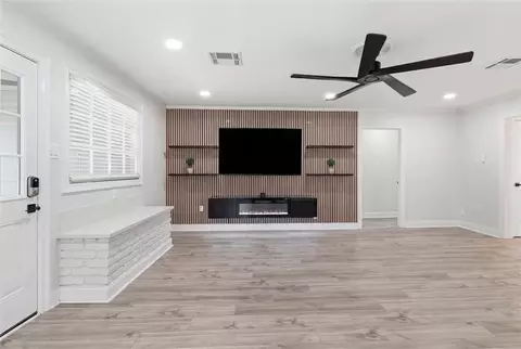 Living - 4 Billyday Ave, Kenner, LA 70065 photo 3 of 7