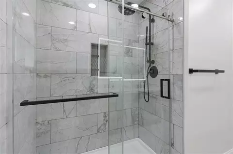 Bath - 4 Billyday Ave, Kenner, LA 70065 photo 3 of 3