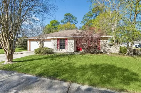 319 Somerset Dr, Slidell, LA 70461