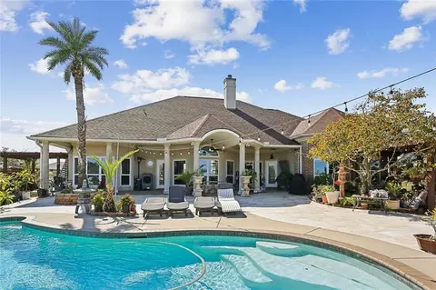 Exterior - 2311 Sunset Blvd, Slidell, LA 70461 photo 7 of 7