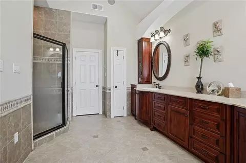 Bath - 2311 Sunset Blvd, Slidell, LA 70461 photo 2 of 5