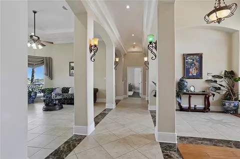 Entry Way - 2311 Sunset Blvd, Slidell, LA 70461 photo 3 of 5