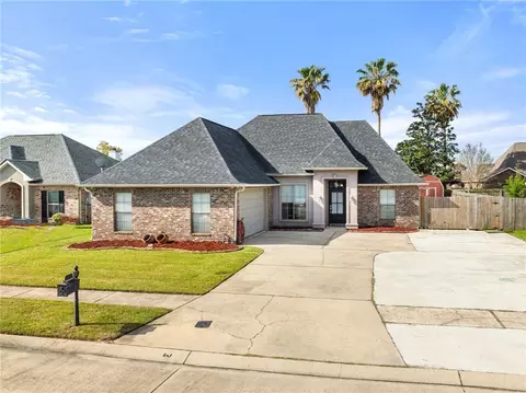 114 Gloria Ct, Montz, LA 70068