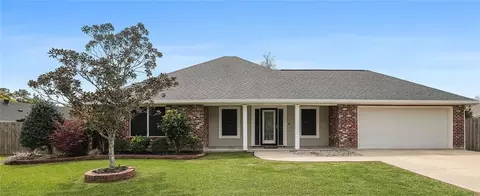 11497 Autumn Brook Dr, Ponchatoula, LA 70454