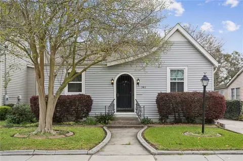 341 Labarre Dr, Metairie, LA 70001
