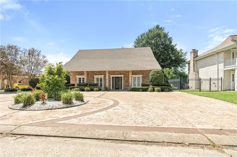 105 Chateau Latour Dr, Kenner, LA 70065
