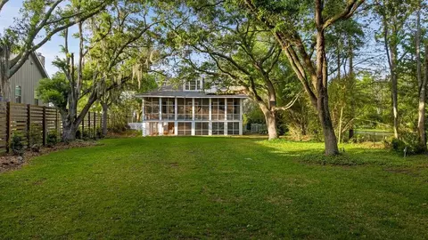 Exterior - 730 Copal St, Mandeville, LA 70448 photo 4 of 14