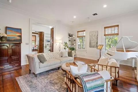 Living - 730 Copal St, Mandeville, LA 70448 photo 4 of 5