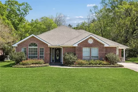 321 Westwood Dr, Mandeville, LA 70471