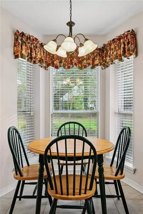 Dining - 33 Elizabeth Dr, Covington, LA 70435 photo 1 of 1