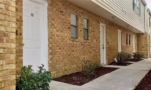 4754 Pontchartrain Dr, Slidell, LA 70458