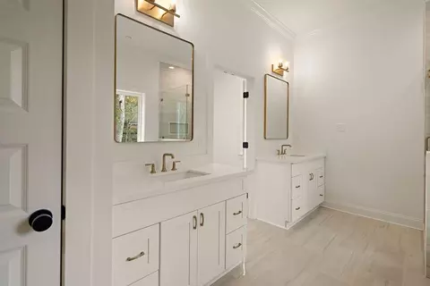 Bath - 1312 W 24th Ave, Covington, LA 70433 photo 1 of 3