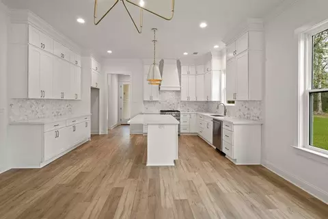 Kitchen - 1312 W 24th Ave, Covington, LA 70433 photo 1 of 3