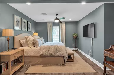 Bedroom - 39 E Levert Dr, Luling, LA 70070 photo 1 of 8