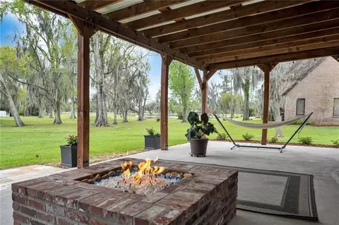 Exterior - 39 E Levert Dr, Luling, LA 70070 photo 6 of 8