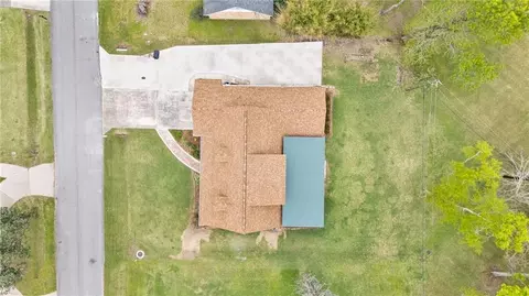 View/Area - 39 E Levert Dr, Luling, LA 70070 photo 1 of 6