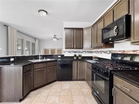 Kitchen - 688 Fairfield Loop, Slidell, LA 70458 photo 2 of 3