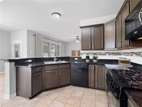Kitchen - 688 Fairfield Loop, Slidell, LA 70458 photo 1 of 3
