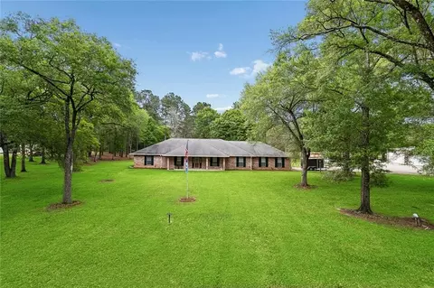 22399 Longleaf Dr, Covington, LA 70435