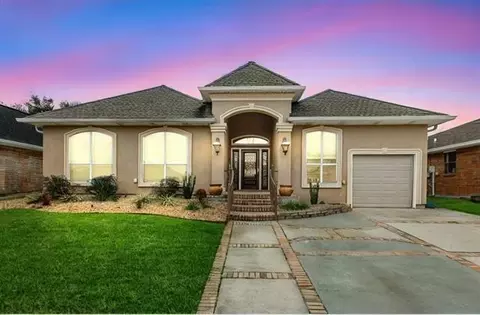 111 Columbia Pl, Slidell, LA 70458