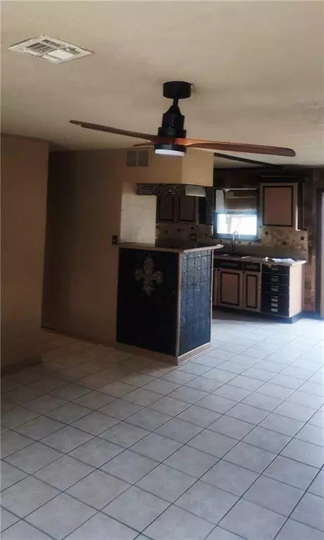 507 E Oglethorpe Pl, Kenner, LA 70065 photo 2