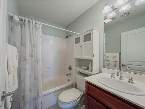 Bath - 520 Carr Dr, Slidell, LA 70458 photo 4 of 4