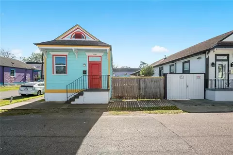 1131 Bartholomew St, New Orleans, LA 70117