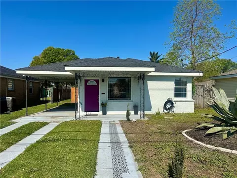 3114 Delille St, Chalmette, LA 70043