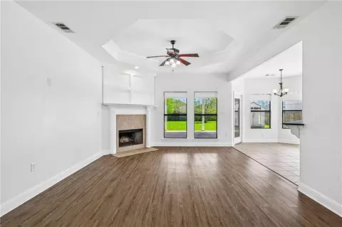 Living - 16500 Mp Planche Rd, Covington, LA 70435 photo 1 of 2