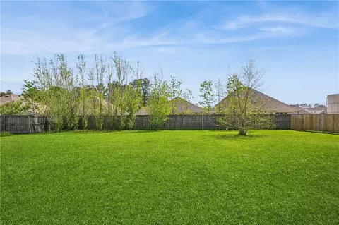 Exterior - 16500 Mp Planche Rd, Covington, LA 70435 photo 2 of 3