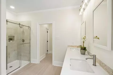 Bath - 9 Glen Loop, Covington, LA 70435 photo 3 of 6
