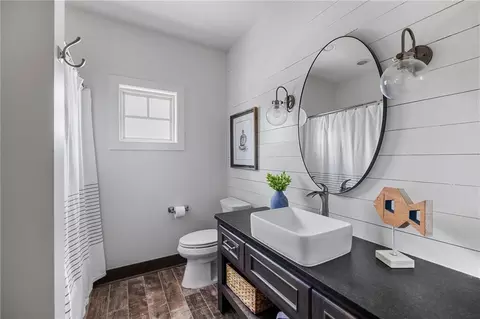 Bath - 31445 Barbara Dr, Springfield, LA 70462 photo 2 of 4
