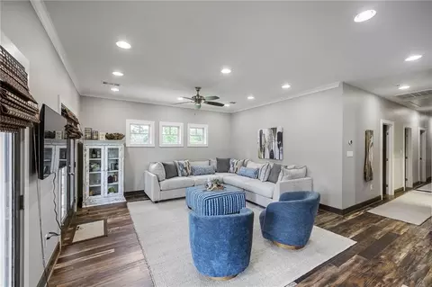 Living - 31445 Barbara Dr, Springfield, LA 70462 photo 4 of 5