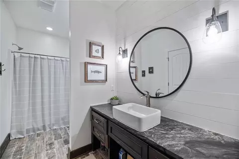 Bath - 31445 Barbara Dr, Springfield, LA 70462 photo 1 of 4