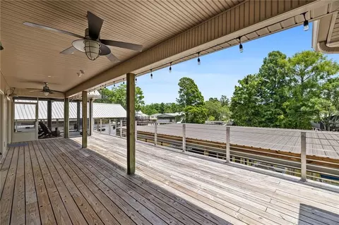Exterior - 31445 Barbara Dr, Springfield, LA 70462 photo 4 of 15