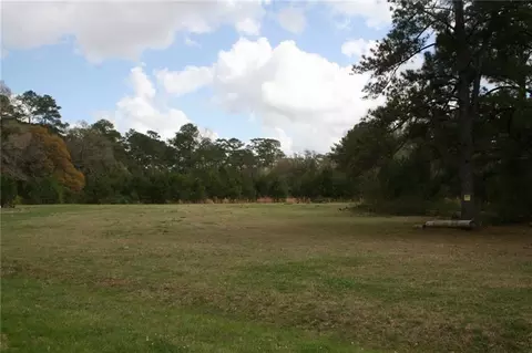 21133 Little River Ct, Covington, LA 70435