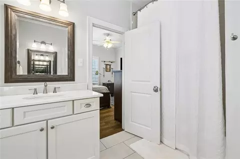 Bath - 8900 Ormond Pl, River Ridge, LA 70123 photo 3 of 6