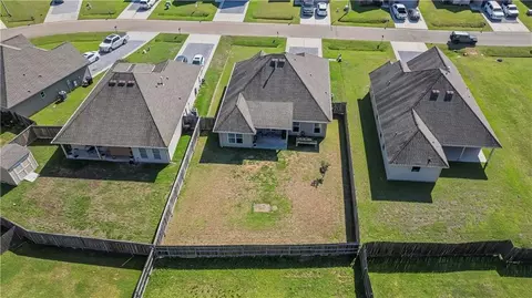 View/Area - 1028 E Creek Ct, Covington, LA 70435 photo 7 of 11