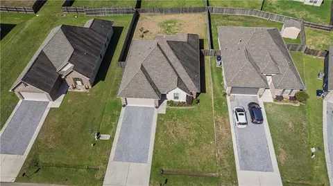 View/Area - 1028 E Creek Ct, Covington, LA 70435 photo 6 of 11