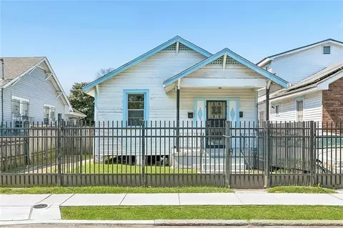 1724 Eagle St, New Orleans, LA 70118