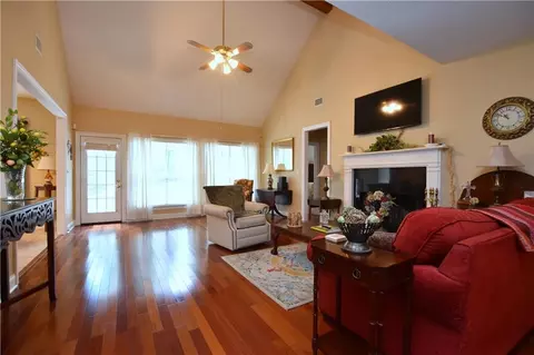 Living - 105 Mayers Trace Trce, Slidell, LA 70460 photo 2 of 4