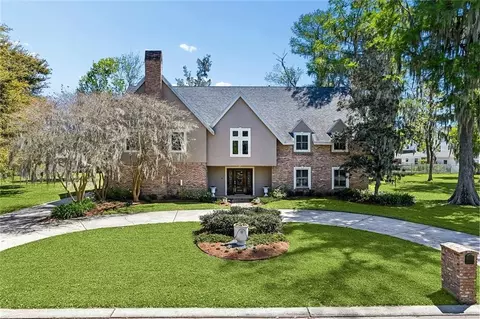 52 Belle Grove Dr, Destrehan, LA 70047