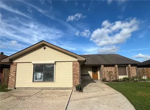1605 Armagh Dr, Marrero, LA 70072