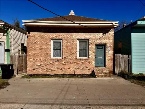 2209 Foucher St, New Orleans, LA 70115
