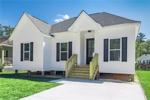 28636 Janet St, Lacombe, LA 70445