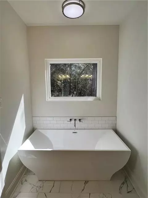 Bath - 69206 4th Ave, Covington, LA 70433 photo 3 of 5